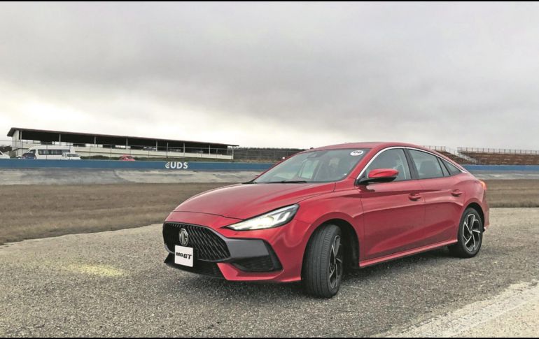 La marca introduce este sedán compacto para complementar su abanico de opciones dentro del mercado nacional. ESPECIAL/C. Álvarez