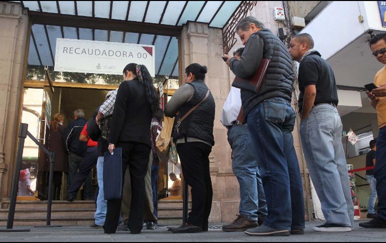 Las y los adultos mayores de 65 años, cuya propiedad no supere el millón de pesos del valor de la propiedad, estarán exentos de pago durante todo el 2022. EL INFORMADOR / ARCHIVO