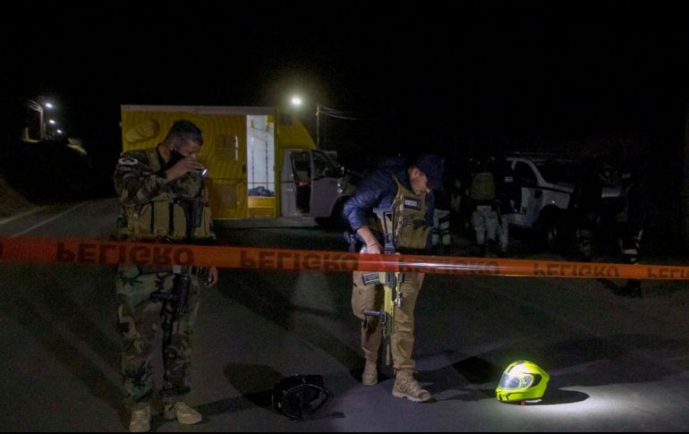 La Fiscalía de Michoacán informó que el número de personas muertas a tiros por el ataque a un palenque clandestino en Zinapécuaro ascendió a 20. AFP / E. Castro