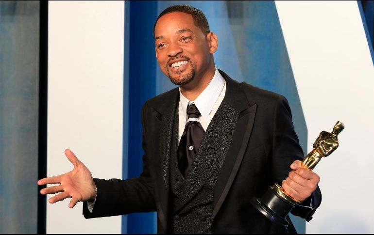 Will Smith parece ensombrecer su victoria en los Oscar 2022 tras su desliz. EFE/N. PROMMER