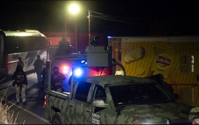 De igual manera, hace poco en el municipio de San José de Gracia asesinaron a presuntamente 17 personas durante un velorio, entre otros eventos catastróficos. AFP / E. Castro