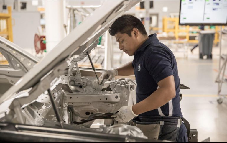 Las armadoras mexicanas siguen con sus planes de producción a pesar de la pandemia y la guerra en Ucrania. EFE/Archivo