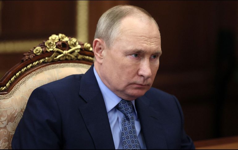 La comunidad de inteligencia de EU ha revelado información que apunta a que Putin no sabía que sus militares habían estado sufriendo fuertes pérdidas en el campo de batalla. AFP / ARCHIVO