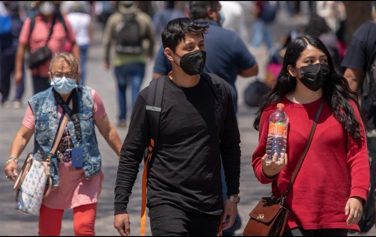 Desde el inicio de la pandemia se han recuperado cuatro millones 955 mil 801 personas. EFE / I. Esquivel