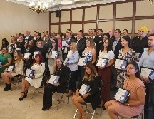 La contralora estatal, Teresa Brito Serrano, explicó que esta certificación busca promover buenas prácticas entre las empresas. EL INFORMADOR/R. Rivas