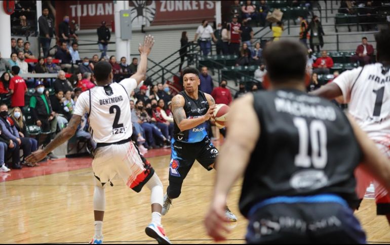 Astros derrotó a domicilio al equipo que ha sido campeón en tres de las últimas seis ediciones de CIBACOPA. ESPECIAL/Astros