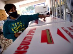 La reducción de casillas, la promoción a no participar hecha por la oposición y la novedad del ejercicio son factores en contra. SUN/Archivo