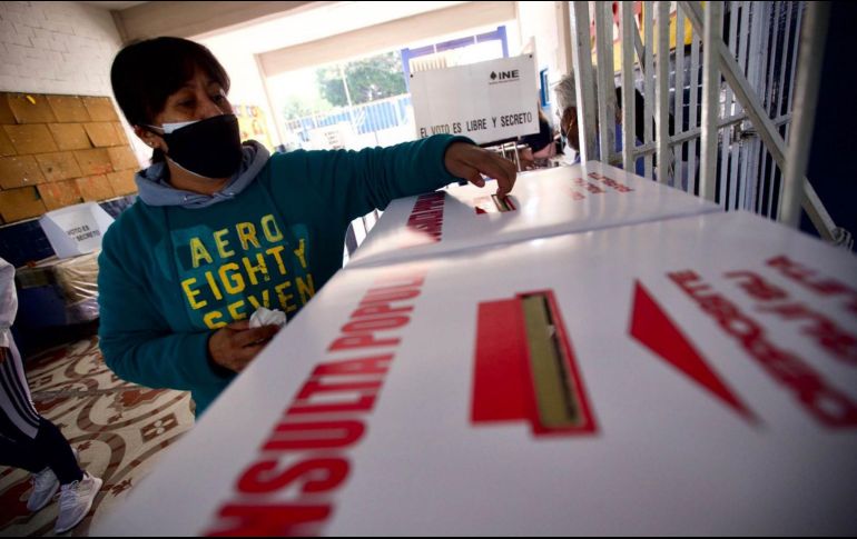 La reducción de casillas, la promoción a no participar hecha por la oposición y la novedad del ejercicio son factores en contra. SUN/Archivo