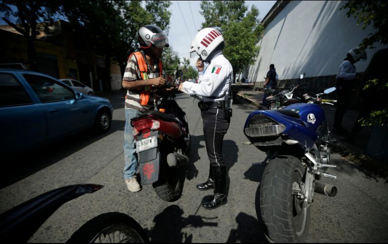 Desde que la Policía Vial se retiró de la Secretaría de Transporte y pasó a la Secretaría de Seguridad, se remarcó la falta de agentes en las calles. EL INFORMADOR/Archivo