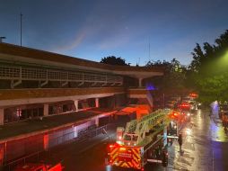 El Mercado San Juan de Dios tuvo un incendio esta madrugada. ESPECIAL
