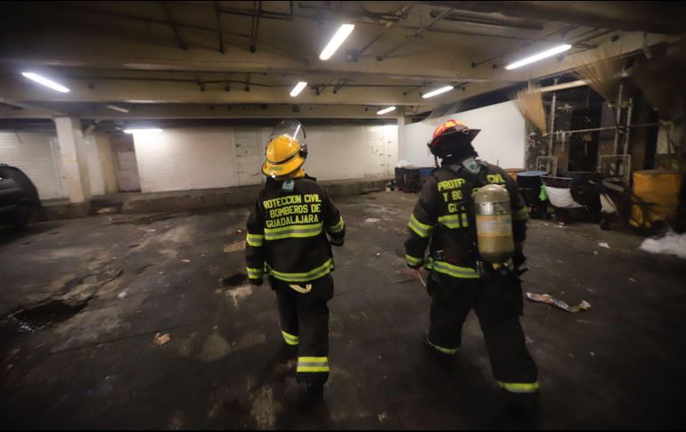 El pasado 16 de febrero bomberos controlaron durante la madrugada una fuga de gas en el Mercado San Juan de Dios. ESPECIAL / Protección Civil y Bomberos de Guadalajara
