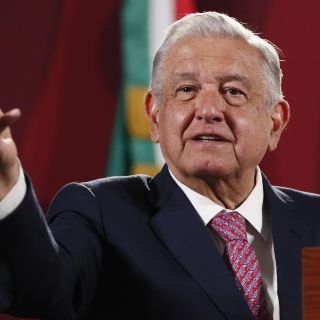 "Mi hijo, en comparación a fortuna de Loret, es muy modesto", dice AMLO