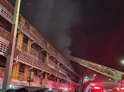 El incendio consumió 300 locales en el mercado San Juan de Dios, en Guadalajara. PROTECCIÓN CIVIL JALISCO/Cortesía