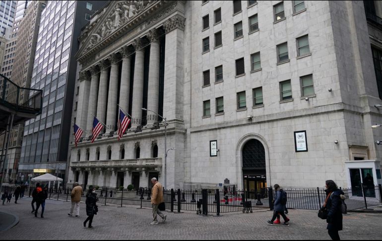 Entre los 30 valores del Dow Jones destacaron las ganancias de Salesforce, Apple, Intel y Microsoft. AP/ARCHIVO