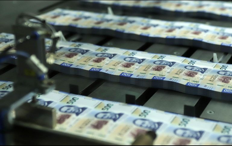 Instan a las instituciones bancarias que tengan billetes falsos retenidos durante la pandemia a hacerlos llegar a las oficinas de Banxico. SUN/ARCHIVO