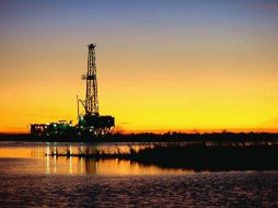 En Ek Balam, donde recientemente se aprobó aplazar hasta el 2023 el pico de producción, la extracción en febrero fue de 75 mil 082 barriles por día. EFE/Archivo