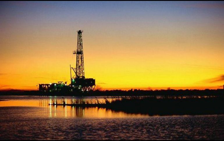 En Ek Balam, donde recientemente se aprobó aplazar hasta el 2023 el pico de producción, la extracción en febrero fue de 75 mil 082 barriles por día. EFE/Archivo