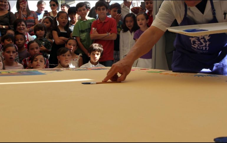 La exposición colectiva evoca los juegos, recuerdos y formas que llenaron de color neustra memoria infantil. EL INFORMADOR / ARCHIVO