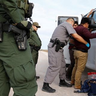 Migración: Exfuncionarios de Donald Trump piden calificar flujo migratorio de "invasión"
