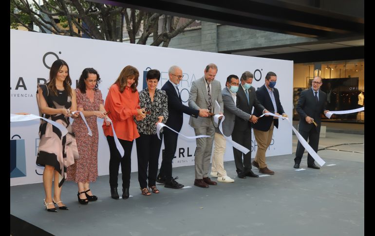 Corte de listón en La Perla, el nuevo centro comercial de Zapopan. GENTE BIEN JALISCO/Claudio Jimeno