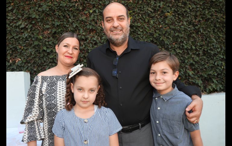 Rosalba Rivera, Antonio Padilla, Lila y Matías Padilla. GENTE BIEN JALISCO/Claudio Jimeno