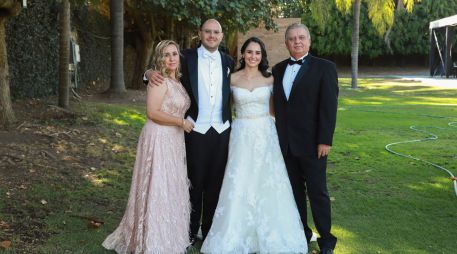 Ana Lorena Martínez, Juan Pablo Paredes, Lorena Denisse Jiménez y Arturo Jiménez. GENTE BIEN JALISCO/Antonio Martínez