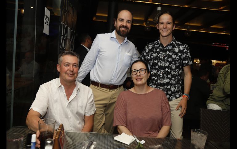 Eduardo Martínez, Ana García, Jorge Ramírez y Esteban Oetling. GENTE BIEN JALISCO/Claudio Jimeno