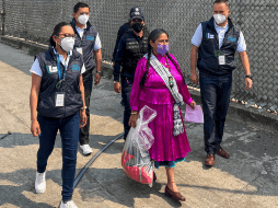 Al salir de la prisión estatal, a Virginia la esperaban sus familiares, con los que se fundió en un abrazo emotivo. TWITTER / @CODHEM
