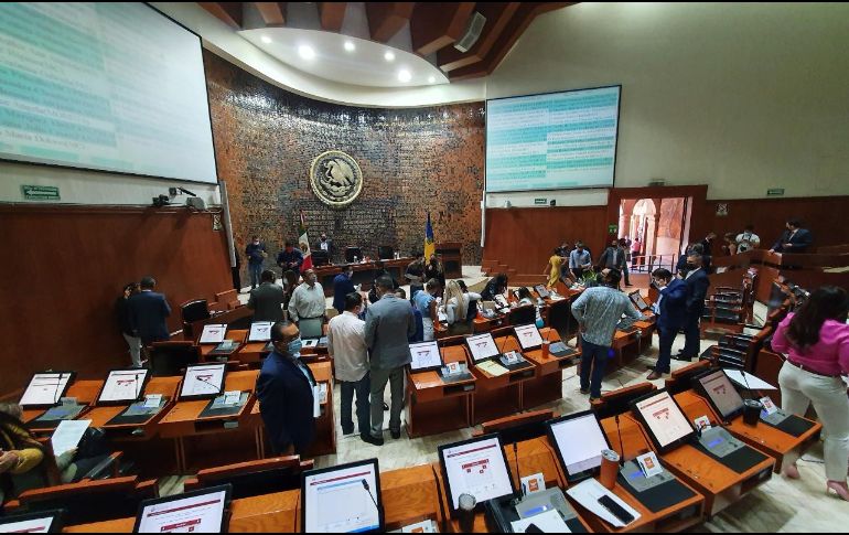 Por unanimidad, el pleno del Congreso estatal avaló los días de su periodo vacacional de primavera. EL INFORMADOR / ARCHIVO