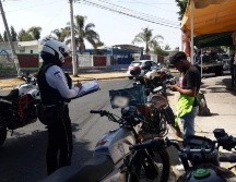Agentes viales emitieron 80 folios a conductores por faltas a la Ley de Movilidad y Transporte del Estado de Jalisco.. ESPECIAL