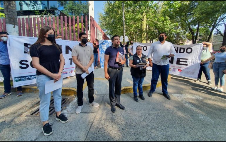 Al menos 100 personas de las asociaciones que buscan la defensoría del Instituto participan como observadores electorales. EL INFORMADOR / Y. Mora