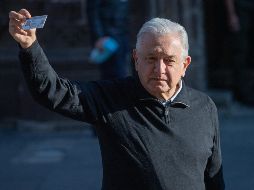 Al no alcanzar el porcentaje de participación en la consulta, los resultados no tendrán efecto y AMLO seguirá siendo Presidente hasta 2024. Por lo que la consulta de revocación de mandato solo se registra como un evento histórico. EFE / I. Esquivel