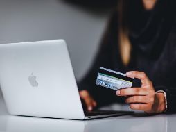Las compras en línea son una alternativa que ha experimentado un crecimiento en Jalisco. ESPECIAL/Photo by Pickawood on Unsplash