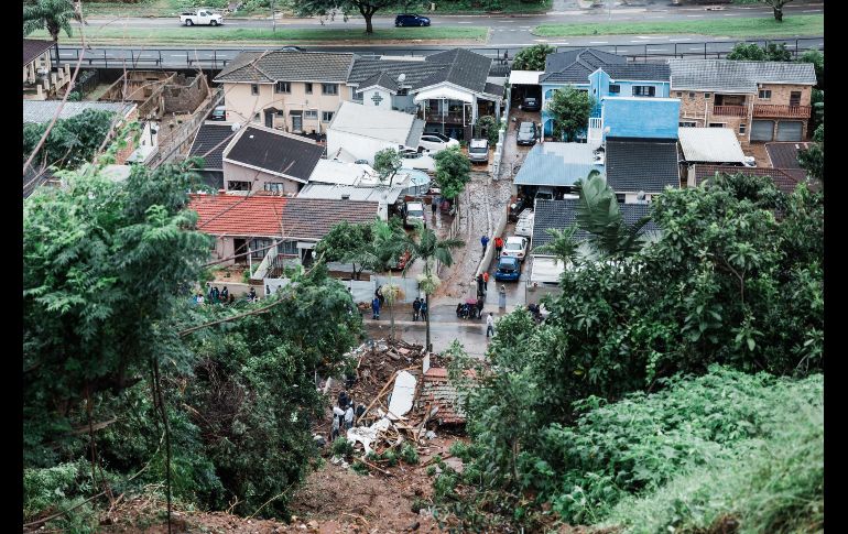 Más de dos mil casas y cuatro mil viviendas informales han sido dañadas por las lluvias torrenciales. AFP/R. Jantilal