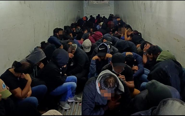 Los agentes pidieron el apoyo de la Secretaría de la Defensa Nacional (Sedena) y de la policía estatal para ubicar y detener la unidad. EFE / INM