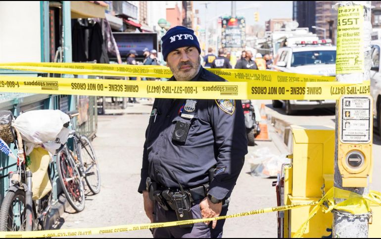 El saldo podría cambiar, toda vez que hay una persona que se mantiene inconsciente, por lo que no se ha podido determinar su nacionalidad. EFE / J. Lane