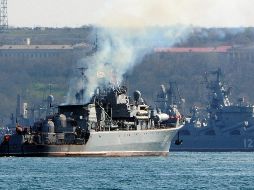 El 24 de marzo, un mes después del inicio de la invasión rusa de Ucrania, la marina ucraniana afirmó haber destruido otro barco ruso anclado en el puerto de Berdiansk. AFP