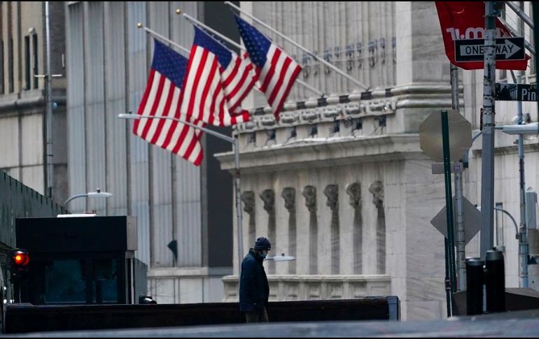 En el conjunto de la semana destacaron las ganancias del sector energético y de las empresas de materias primas. AP/ARCHIVO