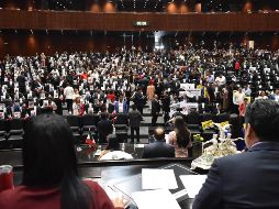 Desde las 10:50 horas del domingo se desarrolla la sesión para debatir la iniciativa impulsada por el Presidente de México, Andrés Manuel López Obrador (AMLO). EFE/ Cámara de Diputados