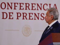 AMLO acusó que los opositores, a quienes también llama neoliberales y conservadores, prefieren estar bien con los “potentados”. SUN / B. Fregoso