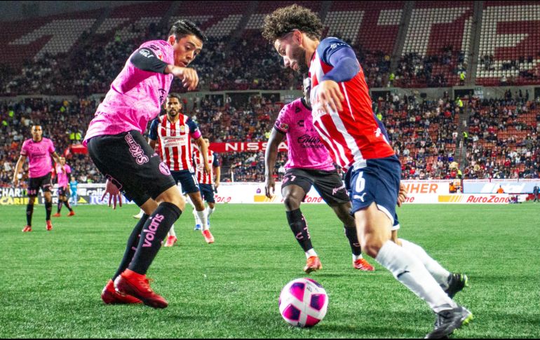 El partido Chivas vs Xolos podrá ser visto solo en televisión restringida. IMAGO7