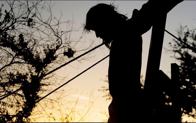 Un estudiante de la Universidad Clariantian de Nigeria,  se desplomó y luego murió, durante su participación en una demostración bíblica de cómo Jesucristo era crucificado. NTX / ARCHIVO