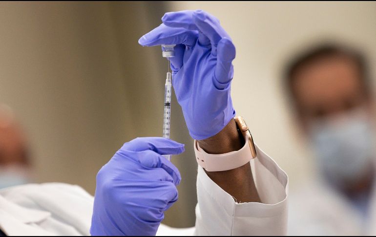 Este módulo se suma a los 53 puntos de vacunación instalados por el IMSS para incrementar la capacidad de inmunización contra el COVID. EFE / ARCHIVO