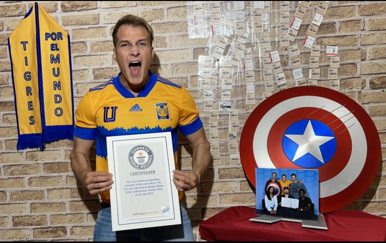 Guinness explicó que el joven decidió recuperar el récord en honor a su abuela Juany, quien falleció en 2019. EFE / Álbum Agustin Alanis