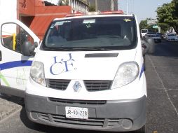 Asistieron peritos del Instituto Jalisciense de Ciencias Forenses (IJCF) quienes levantaron el cadáver y lo llevaron a sus instalaciones para realizar la autopsia de ley correspondiente y determinar con exactitud la causa de muerte. EL INFORMADOR/ARCHIVO