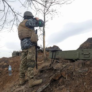 Kiev informa de intercambio de 76 prisioneros ucranianos