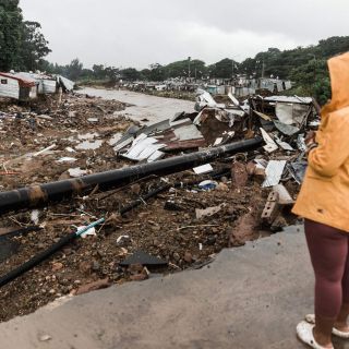 Las devastadoras inundaciones que azotan a Sudáfrica (Imágenes)