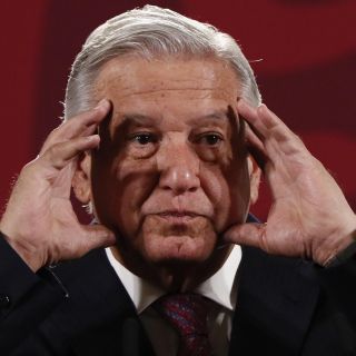 López Obrador llama a empresas de autoabasto eléctrico a dialogar
