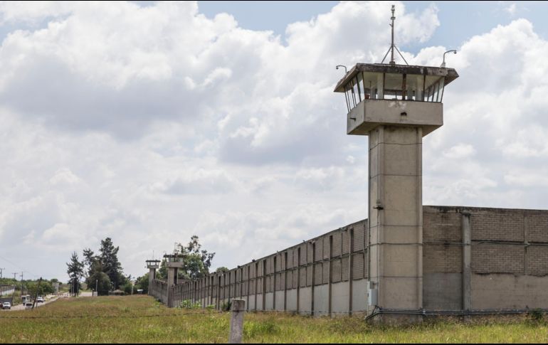 Denuncian que 12 hombres privados de la libertad con discapacidad psicosocial fueron atados con candados a unas bancas. EL INFORMADOR/ARCHIVO