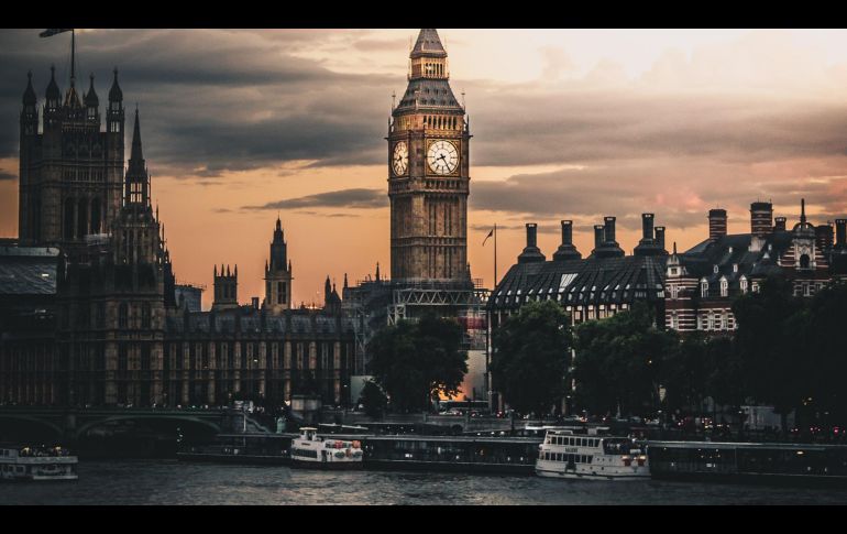 Una de las opciones preferidas por los recién casados para disfrutar de su luna de miel es el “Eurotrip”. UNSPLASH/ Luke Stackpoole